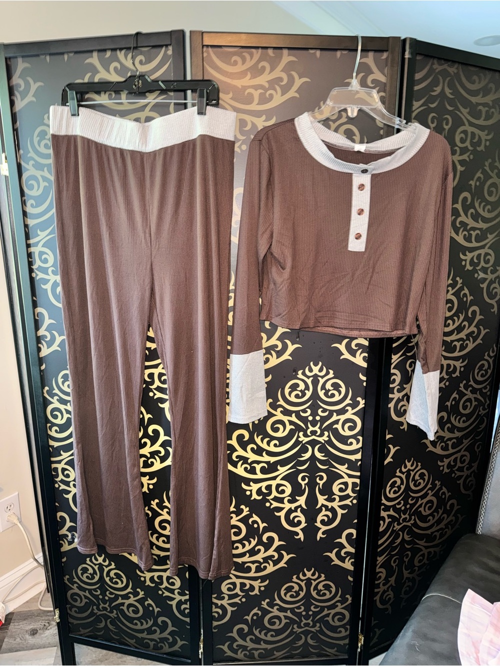 Fashion Nova Brown and Cream Ribbed Two-Piece Loungewear Set